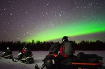 Northern Lights Snowmobile Hunt