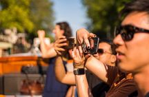 Classic Salonboat Tour in Amsterdam Including Cheese and Wine