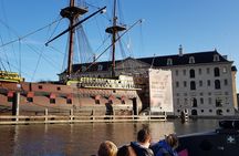 Classic Salonboat Tour in Amsterdam Including Cheese and Wine