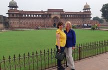 Taj Mahal Group Tour from Delhi 