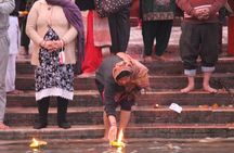 Haridwar Guided Sightseeing Tour with Ganga Aarti By Private Car