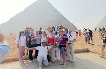 Unforgettable: Giza Pyramids, Camel ride & Cooking class tour