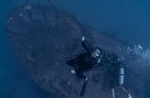 Certified Divers: Best 2-Tank Wrecks & Reef Boat Dive All Inclusive From Waikiki