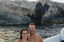 PRIVATE TOUR by Boat Sea Caves on the Island of Ortigia