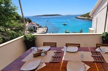 All-inclusive Gastro Blue Cave Tour from Split