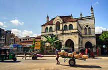 Explore Colombo by Tuk Tuk & Scooty – All Entry Fees Included