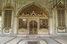 Guided Tour to Topkapi Palace with Skip-the-Line Entry Ticket