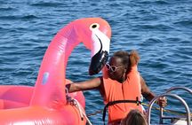 All inclusive fun! Music, boat tour, snorkel, open bar & lunch