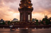 The Architecture of Phnom Penh by Cyclo
