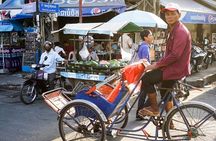 The Architecture of Phnom Penh by Cyclo