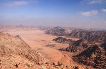 Wadi Rum: Mountain Hike with Lunch & Scenic Valley Tour