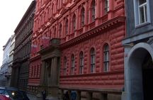 Wars and Totality History tour in Prague