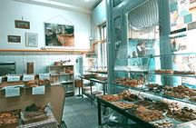 Trastevere Private Food & Wine Tour with Expert Guide