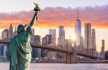 NYC Central Manhattan Walking Tour and Hudson River Cruise 