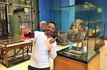 Cairo Tour by bus, Pyramids, Sphinx & Museum with Lunch -Hurghada