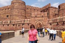 Visit Taj Mahal And Agra Fort At Sunrise with Private Guide/Breakfast Included