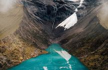 Full-Day Hiking Tour to Lake Humantay
