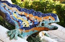 Park Guell & Gaudi houses tour with Modern Style expert Guide