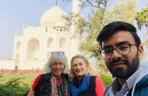 Taj Mahal Sunrise, Agra Fort and Fatehpur Sikri - Private Tour from Jaipur
