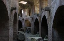 Tour in the ruins of Pozzuoli with an archaeolgist.