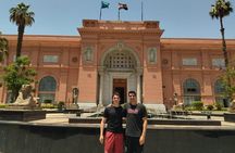 Private Egyptian Museum and Khan El Khalili Bazaar Tour with Lunch