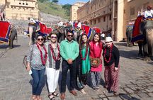 Private day tour of Jaipur with Driver and Guide