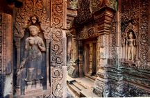 Banteay Srey temple and big group temples tours