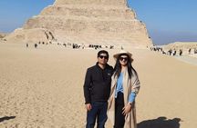 Private Guided Tour TO Giza Pyramids ,Sakkara Pyramid ,Memphis Old City