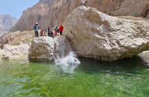 Full-Day Bimmah Sinkhole and Wadi Al Arbeieen Tour