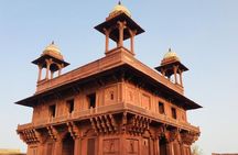 From Agra: 1 day Taj Mahal Sunrise Tour With Fatehpur Sikri