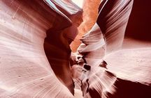 Lower Antelope Canyon and Horseshoe Bend Day Tour with Lunch