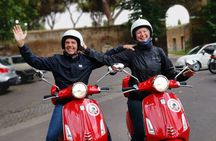Beautiful Roma Tour on Vespa with Driver