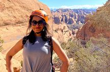 Private 5-7 Hour Canyoneering Day Tour in Moab