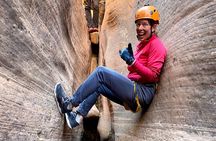 Private 5-7 Hour Canyoneering Day Tour in Moab