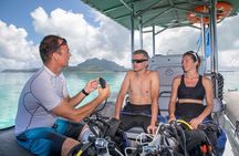 Romantic dive in the lagoon of Bora Bora. Private instructor on a shared boat