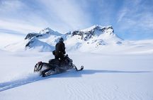 Glacier Rush – Fast pace snowmobile - SnoMo Glacier