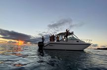 Private Sunset Luxury Cruise of Oahu
