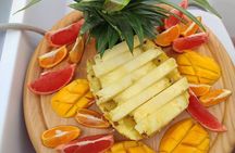 Slow Sailing Bacalar Experience with snack and drinks