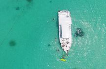 Isla Mujeres Full Day Tour on Yacht with Snorkel and Buffet