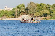 Private Romantic 1 hour Boat tour in River Nile - Luxor 