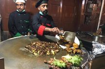 Lahore's Complete Night Food Tour: Local Culinary Experience