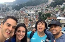 Private 2-Hours Sightseeing Walking Tour in Rocinha and moto-taxi