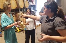 Hunter Valley Wine, Gin, Cheese & Chocolate Tour from Newcastle