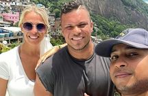 Private 2-Hours Sightseeing Walking Tour in Rocinha and moto-taxi
