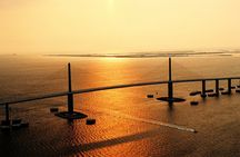 Bay Area Info Tours- Tours of Pinellas in a Luxury Mini Van