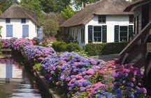 Giethoorn and Zaanse Schans Day Tour with Small Boat Ride