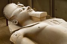 Full day tour to Giza Pyramids Memphis City and Sakkara Pyramid