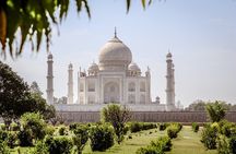 Private Skip the line Taj Mahal Sunrise Trip From Delhi By Car (All Inclusive)