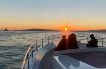 Scenic Bosphorus Sunset Cruise – 2.5 Hours of Luxury & Views