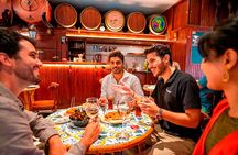 Tapas and Wine with Flamenco Show in Barcelona's Old Town